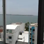Apartamento entero con vista al mar